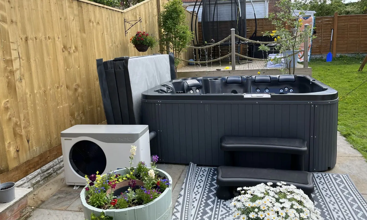 Hot tub spa servicing and repairs in the West Midlands